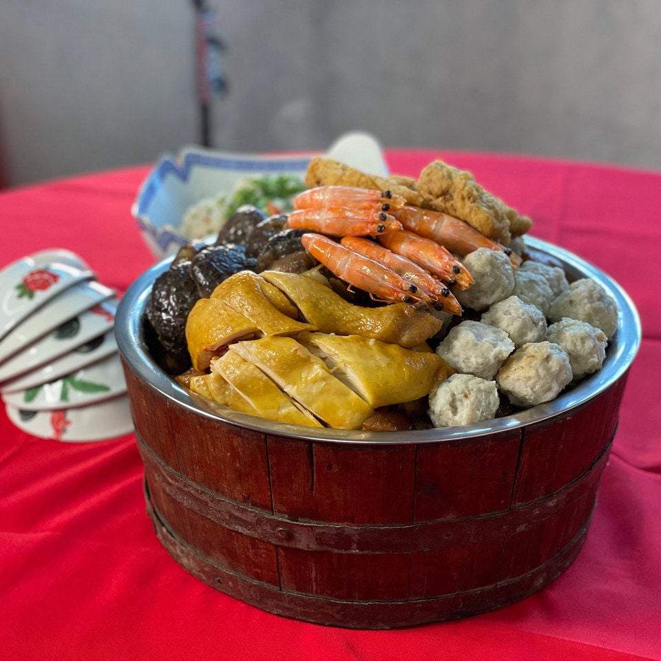 屏山传统盆菜-1